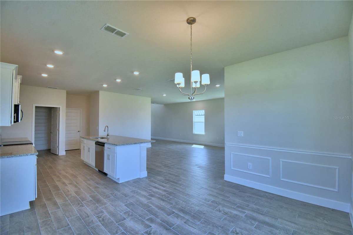 4694 GRANDVIEW GLEN DRIVE — photo 15 of 71