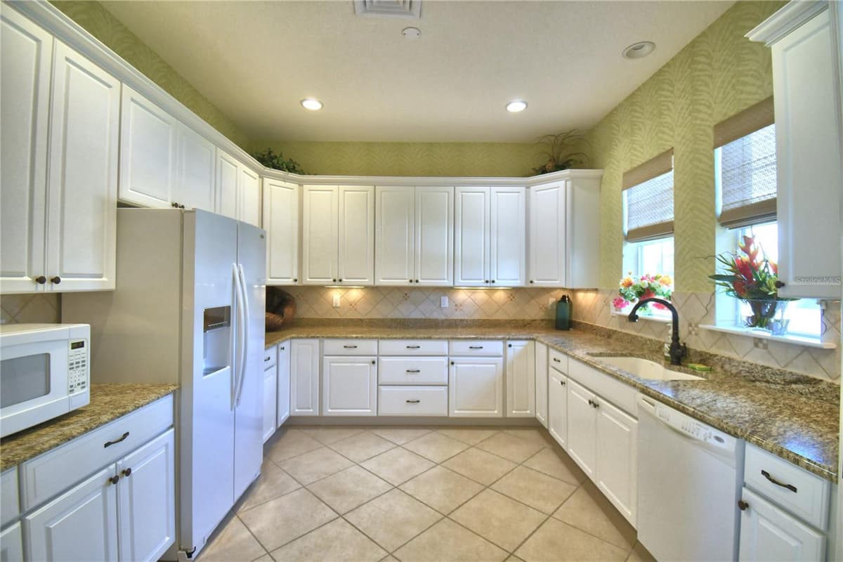 4694 GRANDVIEW GLEN DRIVE — photo 55 of 71