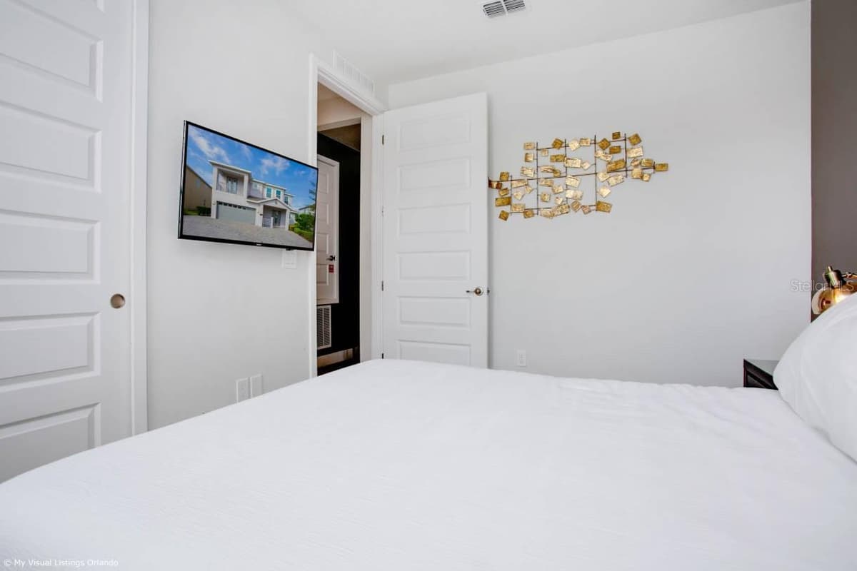 7736 GRABEN STREET — photo 18 of 62