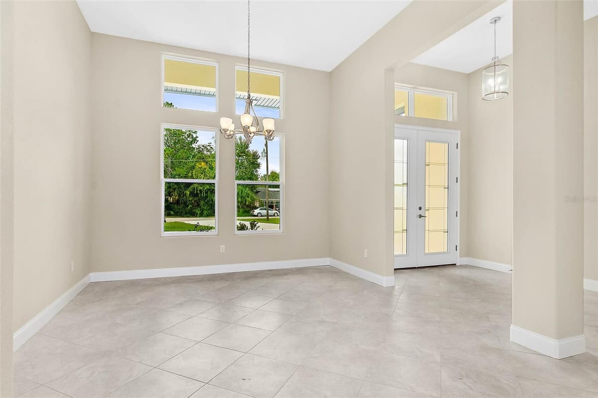 3 WHITE HOLLY PLACE — photo 13 of 22