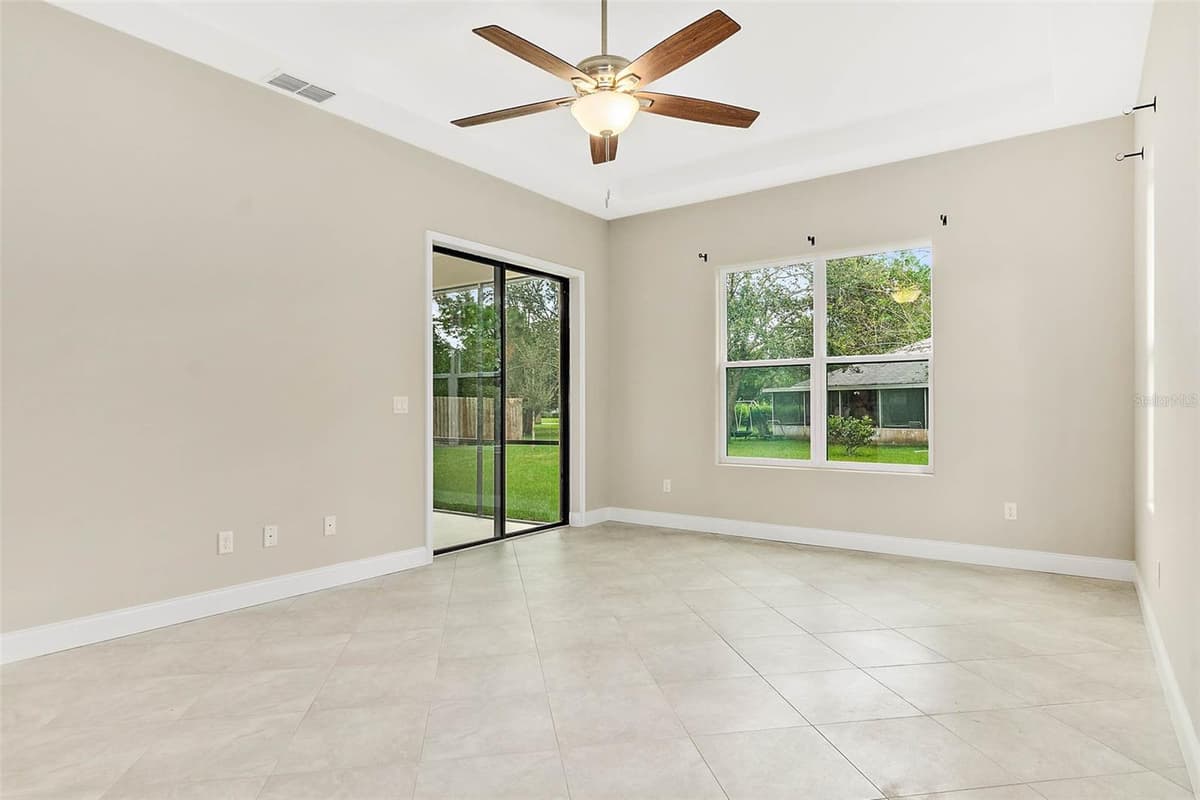 3 WHITE HOLLY PLACE — photo 3 of 22
