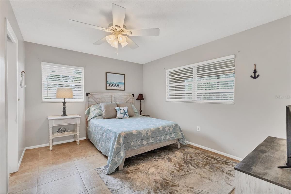 4803 PARK ACRES DRIVE — photo 16 of 33