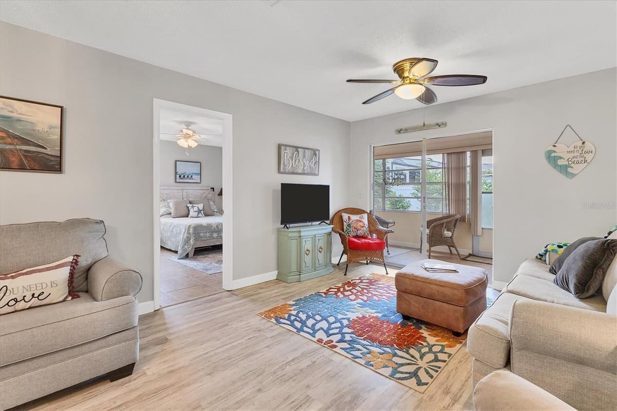 4803 PARK ACRES DRIVE — photo 9 of 33