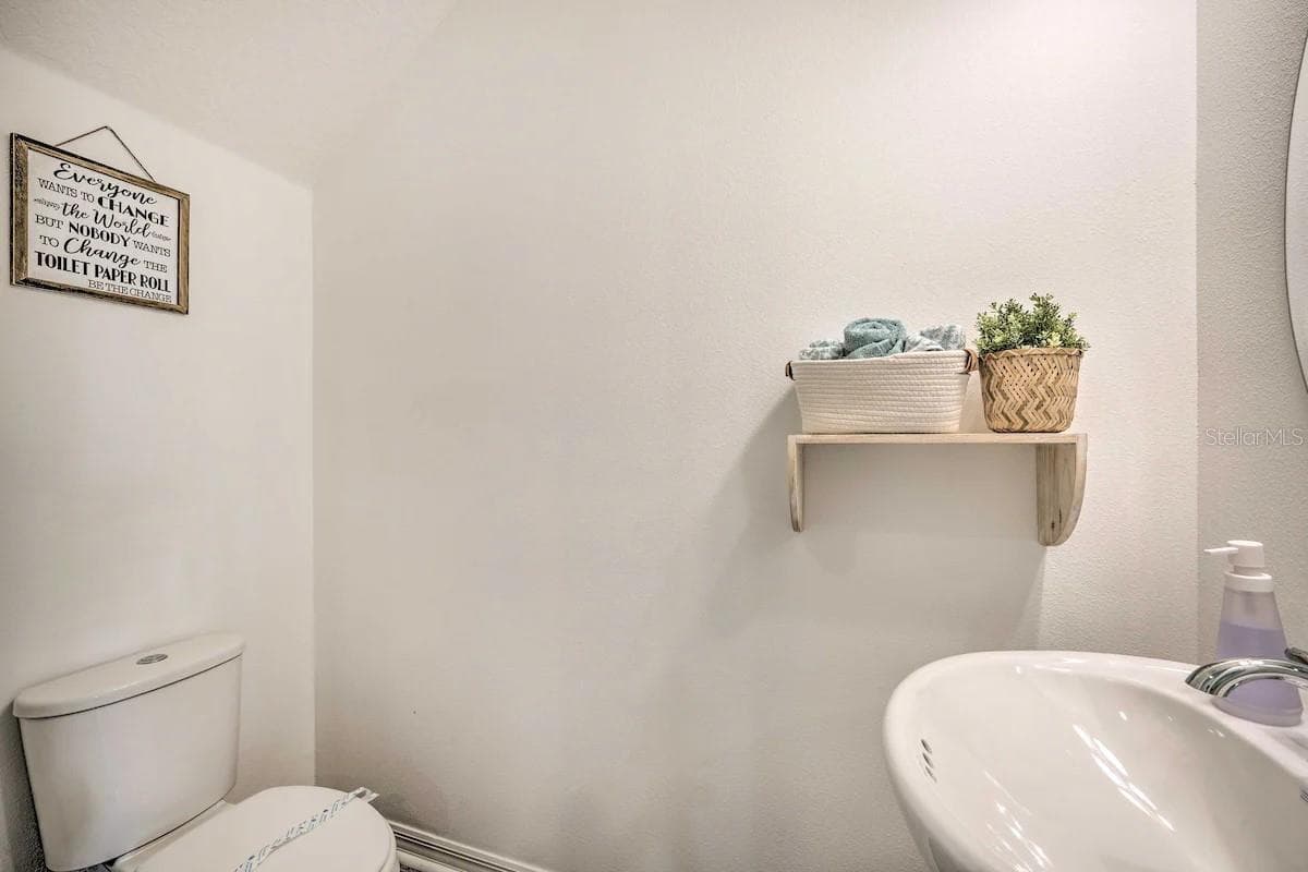 709 BENOI DRIVE — photo 14 of 20