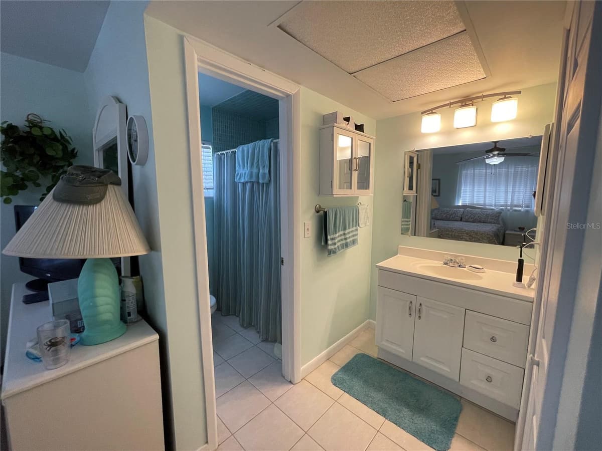 9 ANNAPOLIS LANE — photo 10 of 22