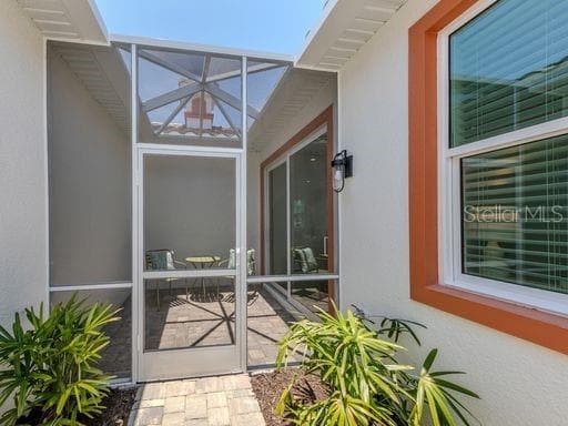 124 CLIFTON WAY — photo 4 of 18