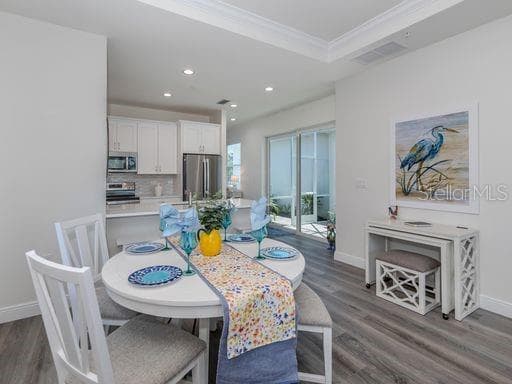 124 CLIFTON WAY — photo 9 of 18
