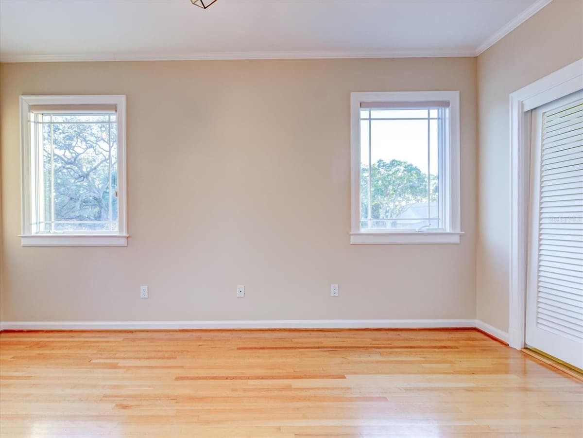 518 RIVERSIDE DRIVE — photo 47 of 82