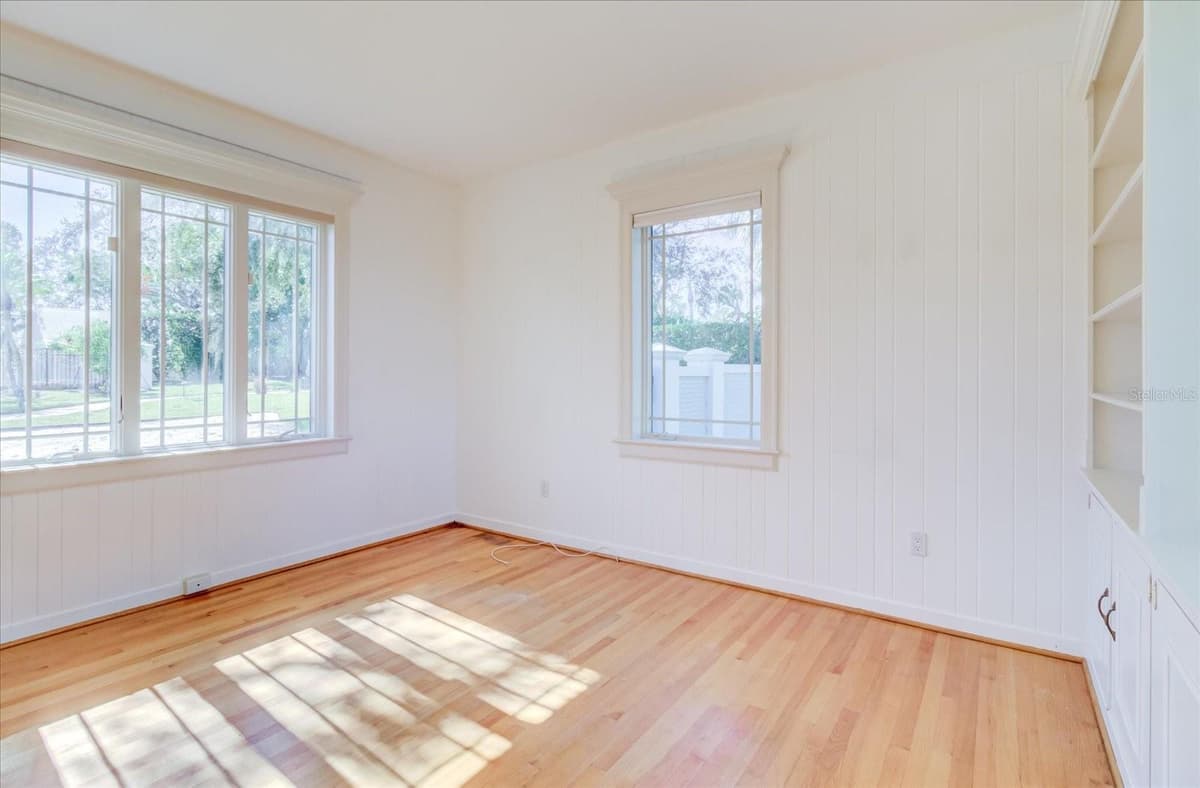 518 RIVERSIDE DRIVE — photo 30 of 82