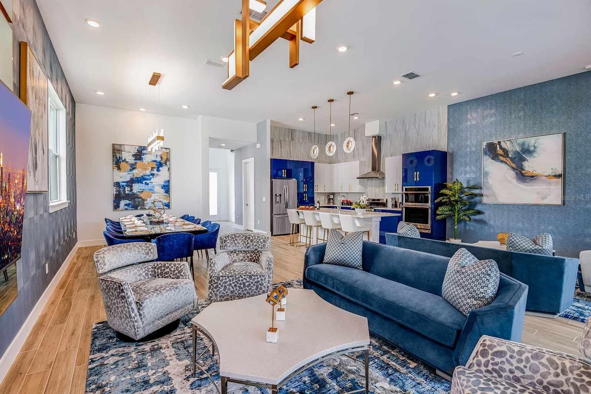 2133 PINE OAK LOOP — photo 4 of 34