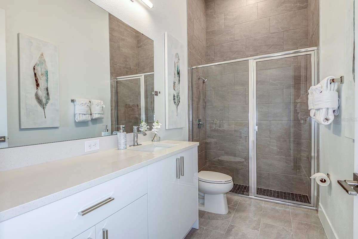 2133 PINE OAK LOOP — photo 12 of 34