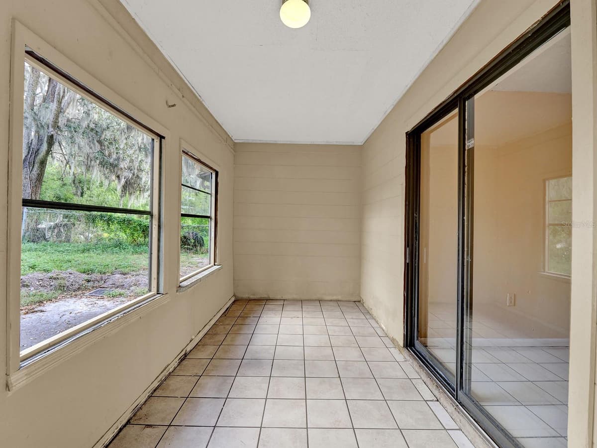 1057 OLD SOUTH DRIVE — photo 34 of 43