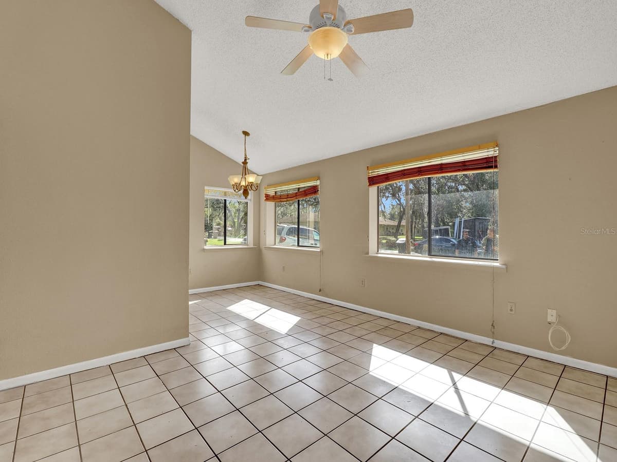 1057 OLD SOUTH DRIVE — photo 18 of 43