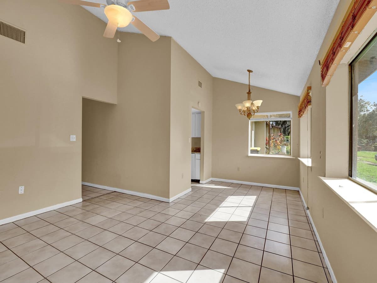 1057 OLD SOUTH DRIVE — photo 17 of 43