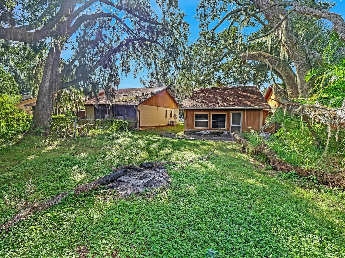 1057 OLD SOUTH DRIVE — photo 42 of 43