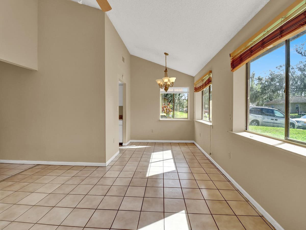 1057 OLD SOUTH DRIVE — photo 15 of 43