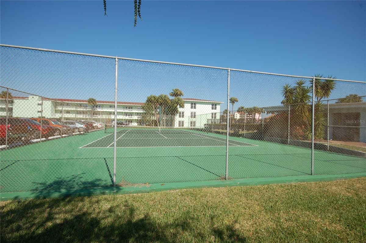 721 S BEACH ST — photo 37 of 39