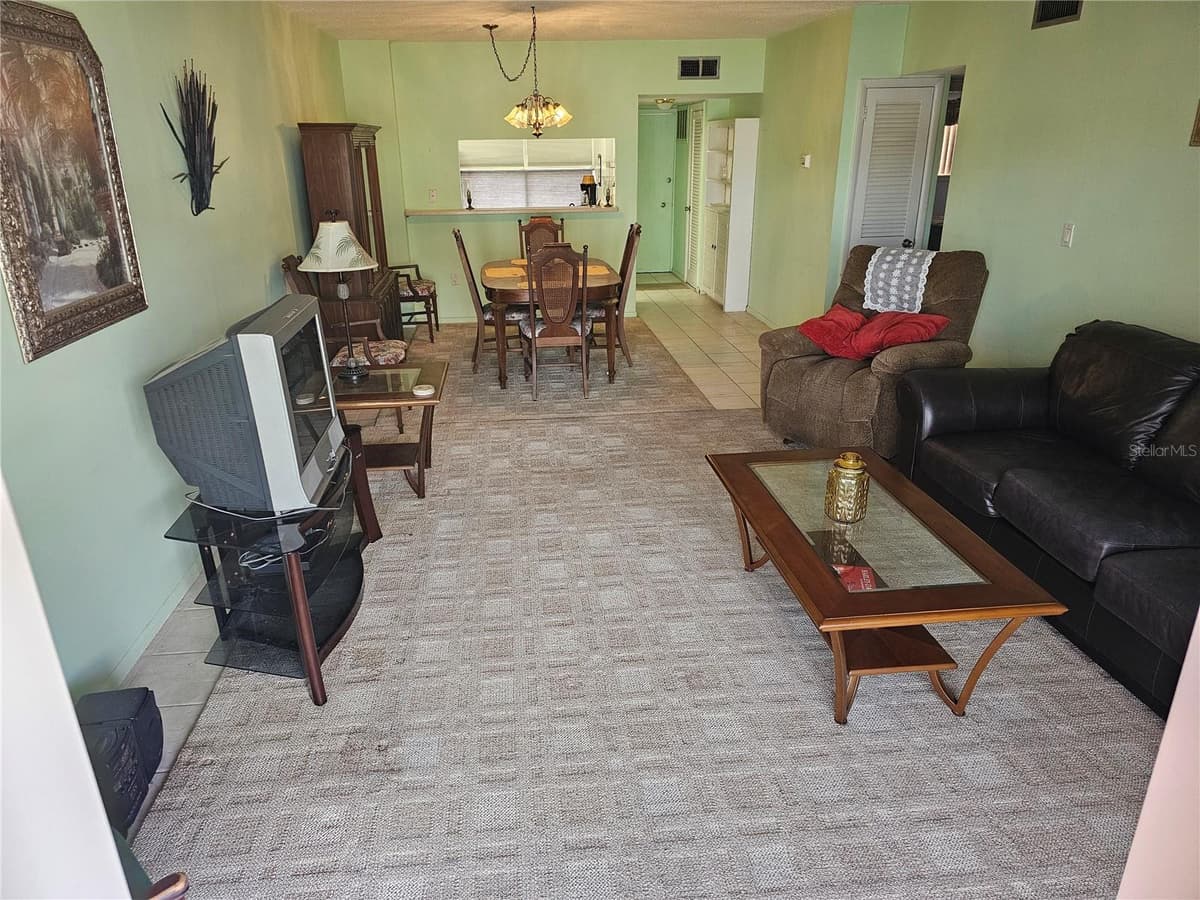 721 S BEACH ST — photo 16 of 39