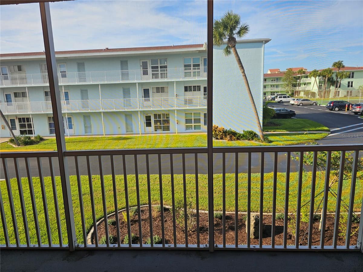 721 S BEACH ST — photo 19 of 39