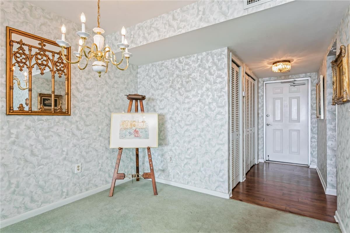 5200 BRITTANY DRIVE — photo 7 of 35