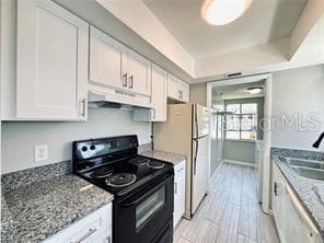 1960 UNION STREET — photo 9 of 26