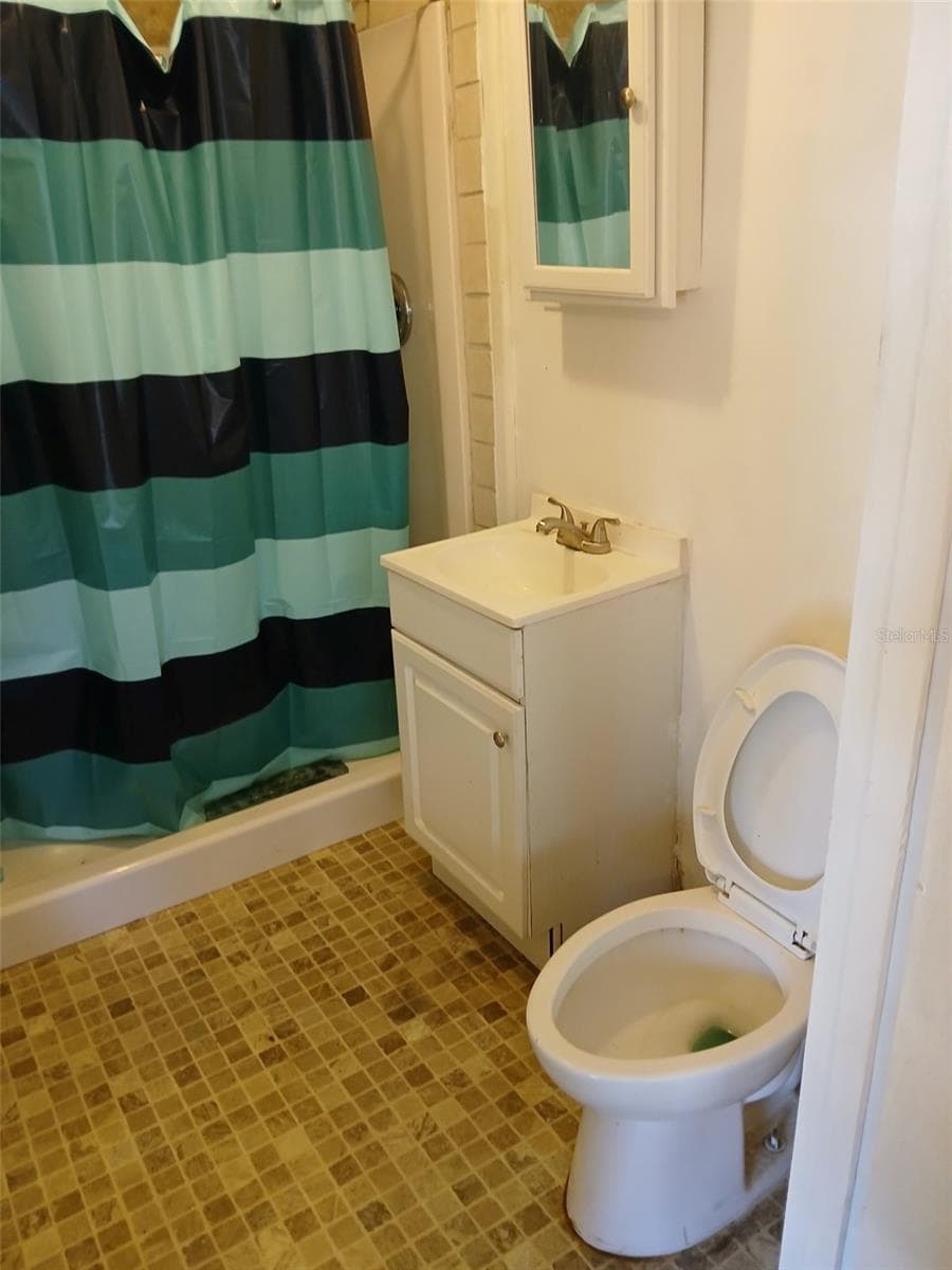 27945 VEVA AVENUE — photo 19 of 27