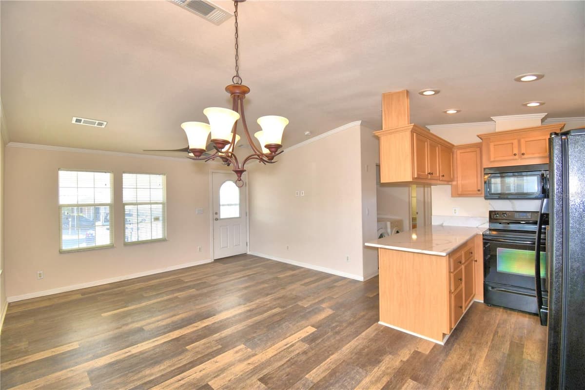 251 PATTERSON ROAD — photo 14 of 50