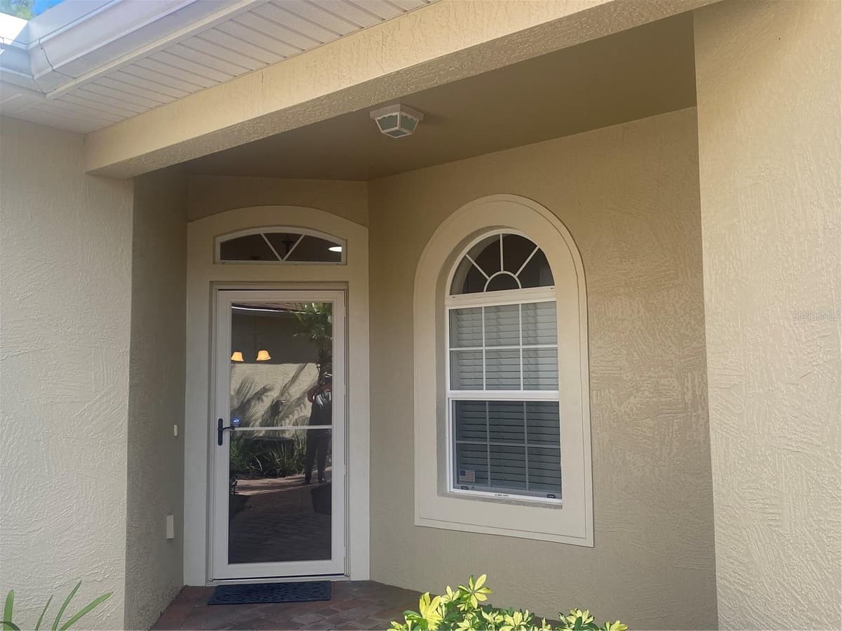 1561 VIENNA SQUARE DRIVE — photo 2 of 44
