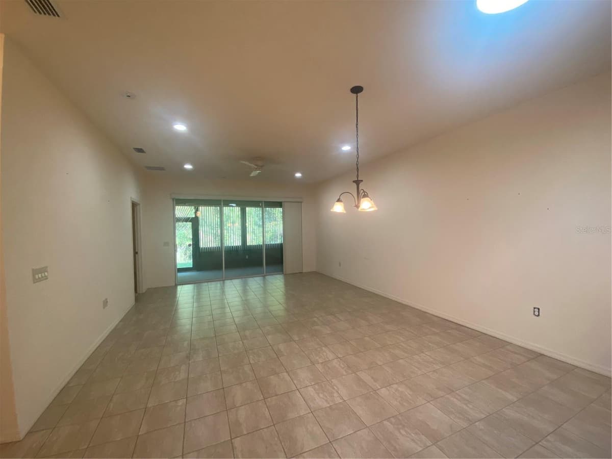 1561 VIENNA SQUARE DRIVE — photo 12 of 44