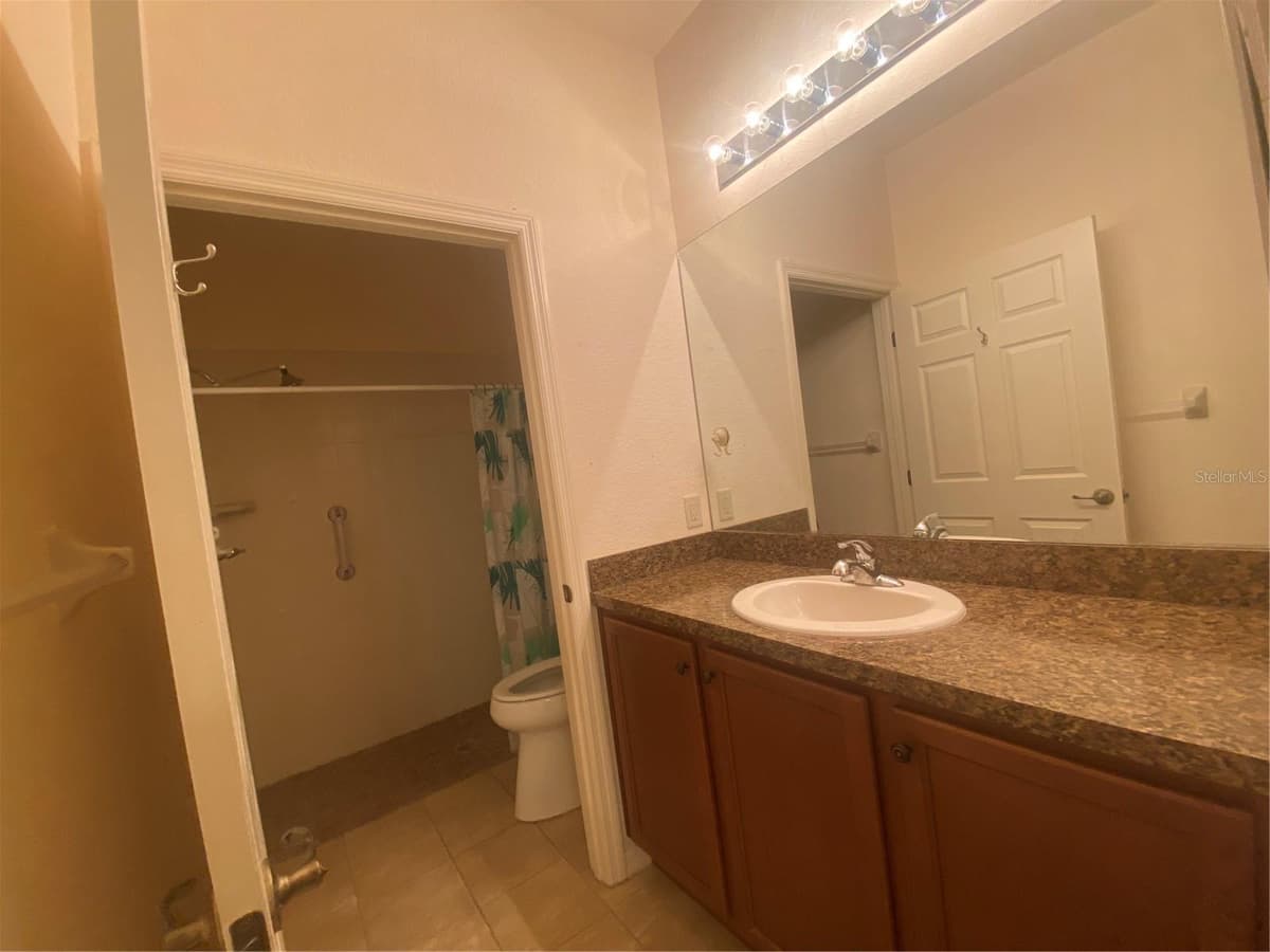 1561 VIENNA SQUARE DRIVE — photo 18 of 44