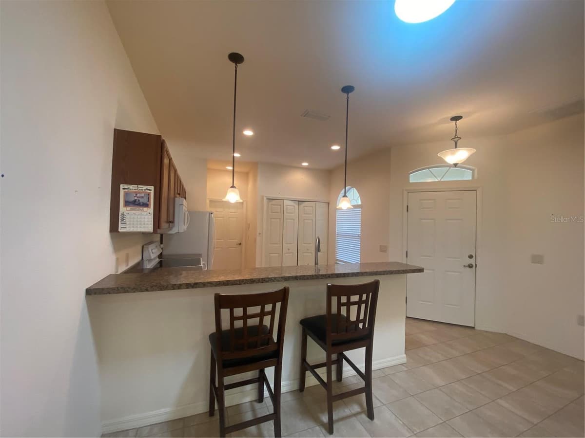 1561 VIENNA SQUARE DRIVE — photo 5 of 44