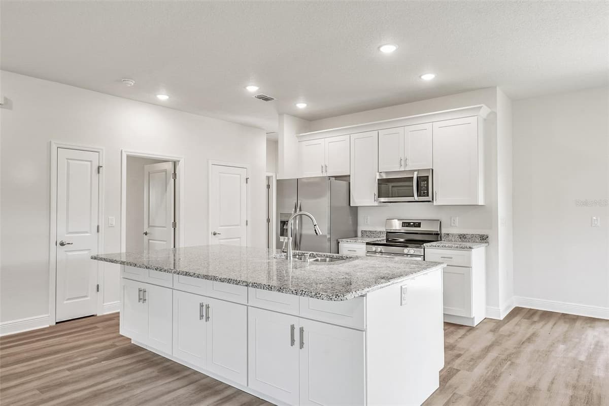 44 LYNNHAVEN PLACE — photo 12 of 42