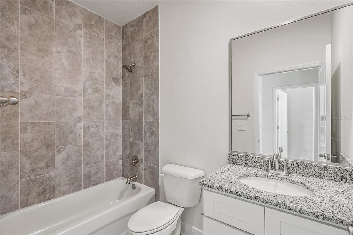 44 LYNNHAVEN PLACE — photo 32 of 42