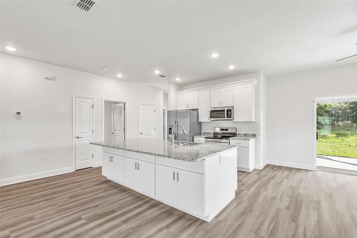 44 LYNNHAVEN PLACE — photo 11 of 42