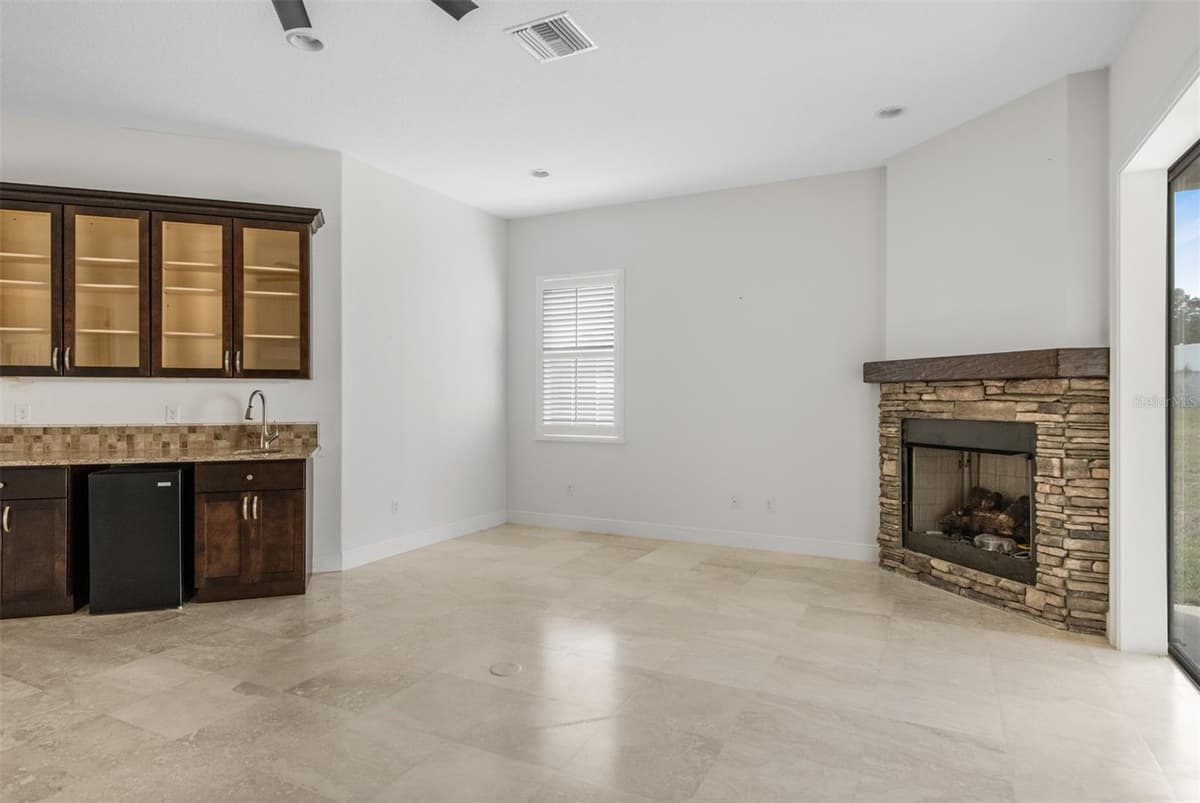 9129 DEER PARK DRIVE — photo 12 of 37