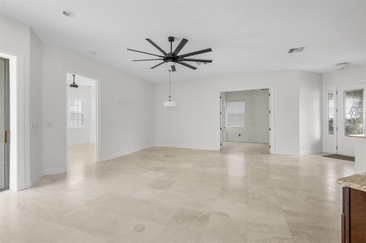 9129 DEER PARK DRIVE — photo 14 of 37