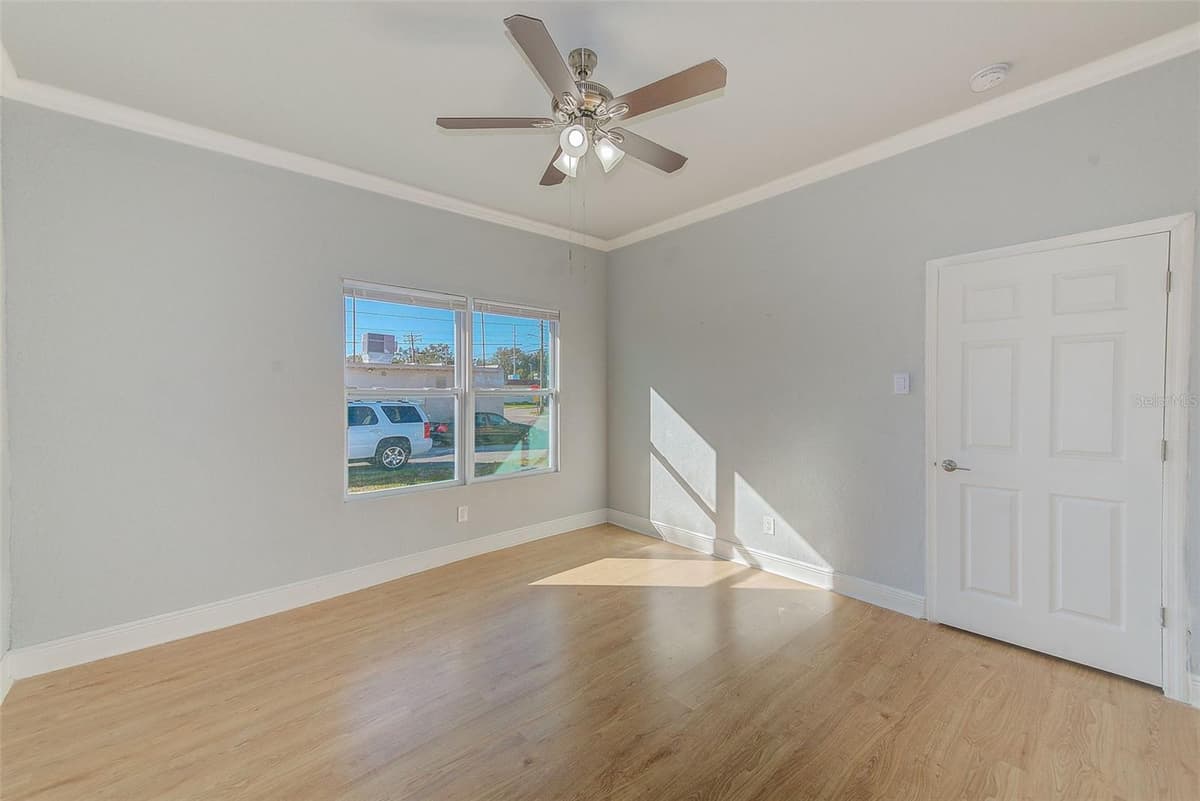2905 21ST AVENUE — photo 17 of 37