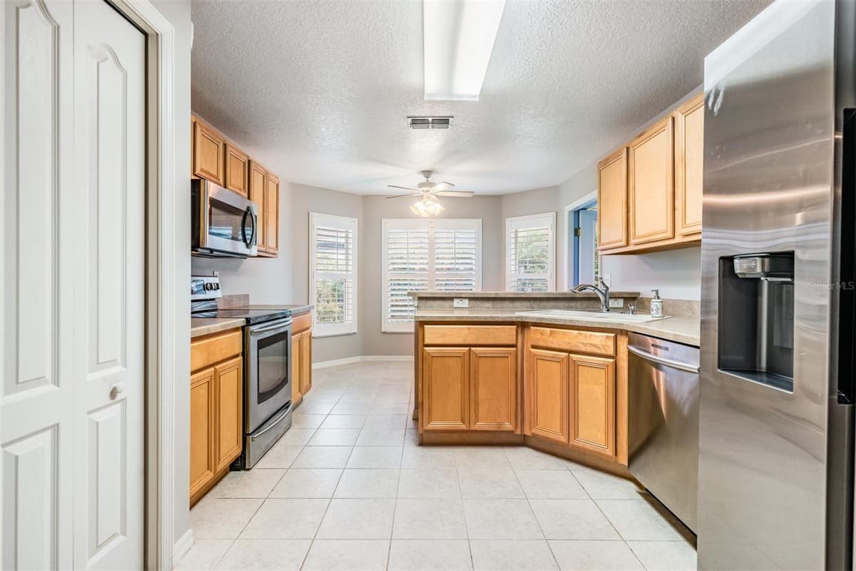 10230 OLD TAMPA BAY DRIVE — photo 8 of 77
