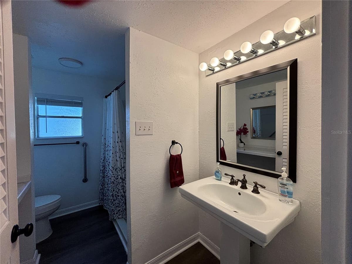 4325 WATER OAK LANE — photo 19 of 30