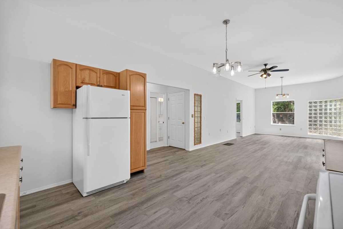 5300 OCEAN SHORE BOULEVARD — photo 17 of 61