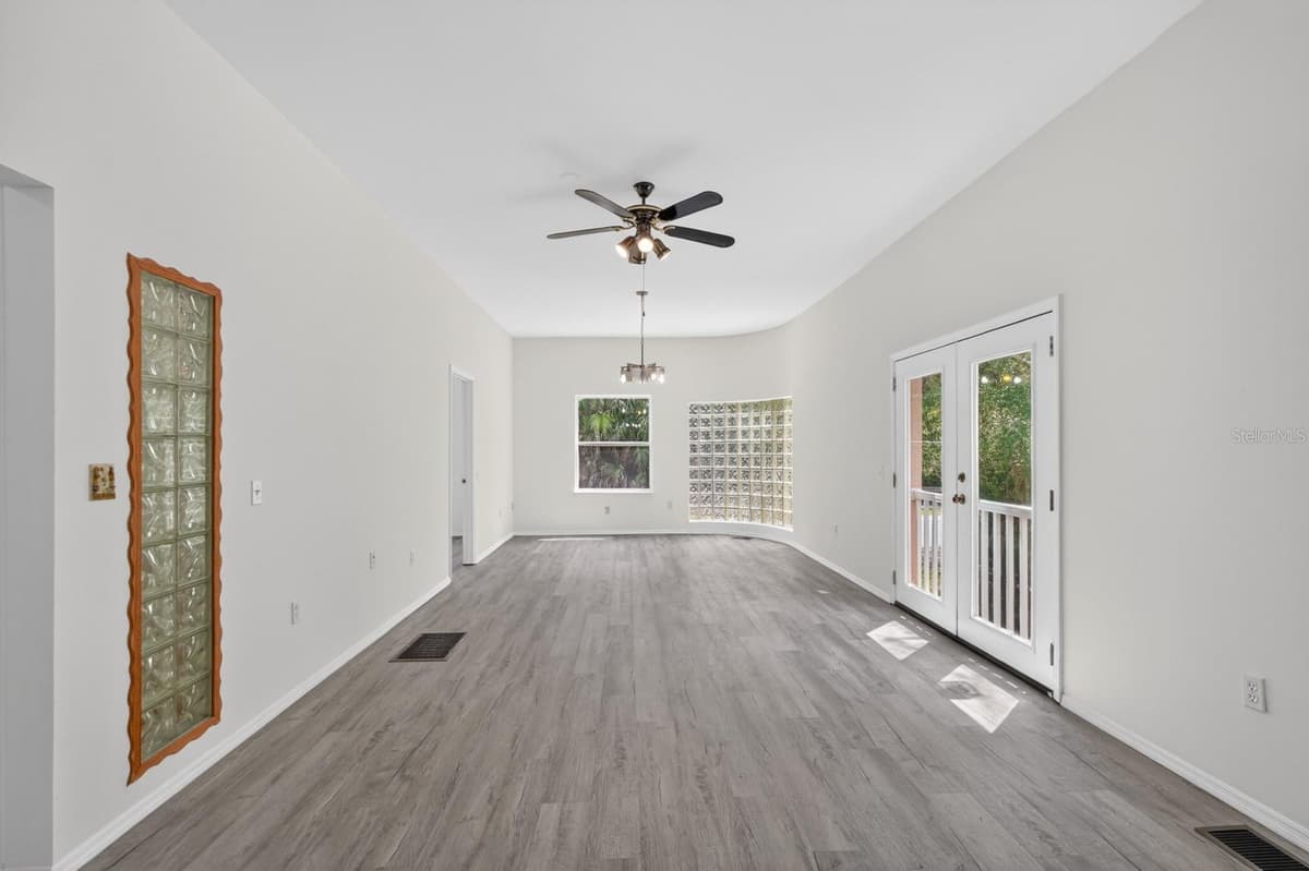 5300 OCEAN SHORE BOULEVARD — photo 10 of 61