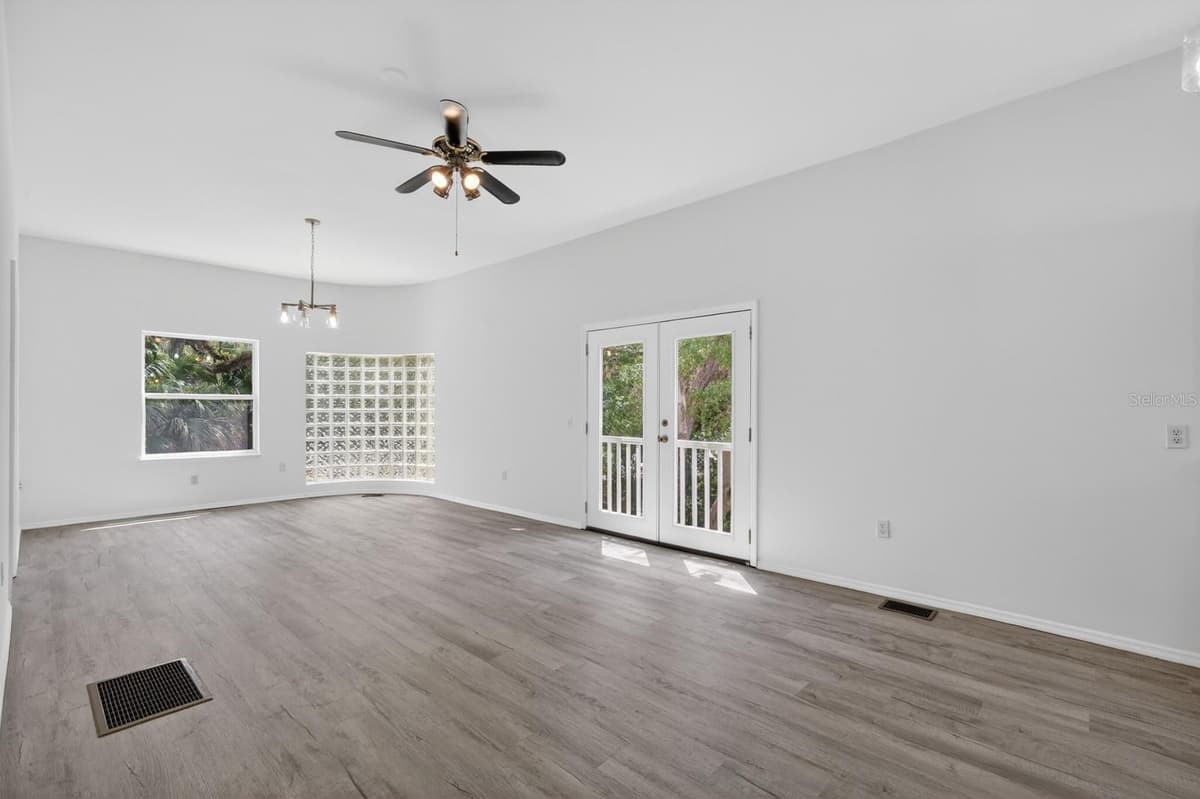 5300 OCEAN SHORE BOULEVARD — photo 12 of 61