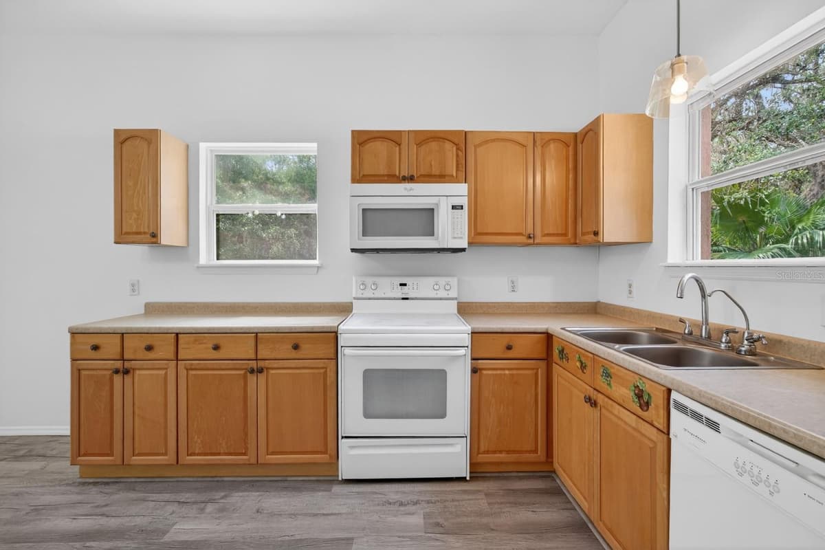 5300 OCEAN SHORE BOULEVARD — photo 19 of 61