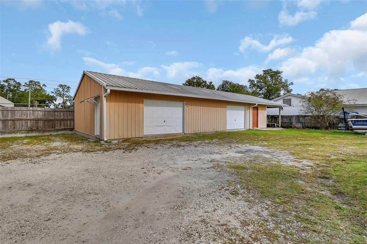 1319 WOODLAND BOULEVARD — photo 11 of 24