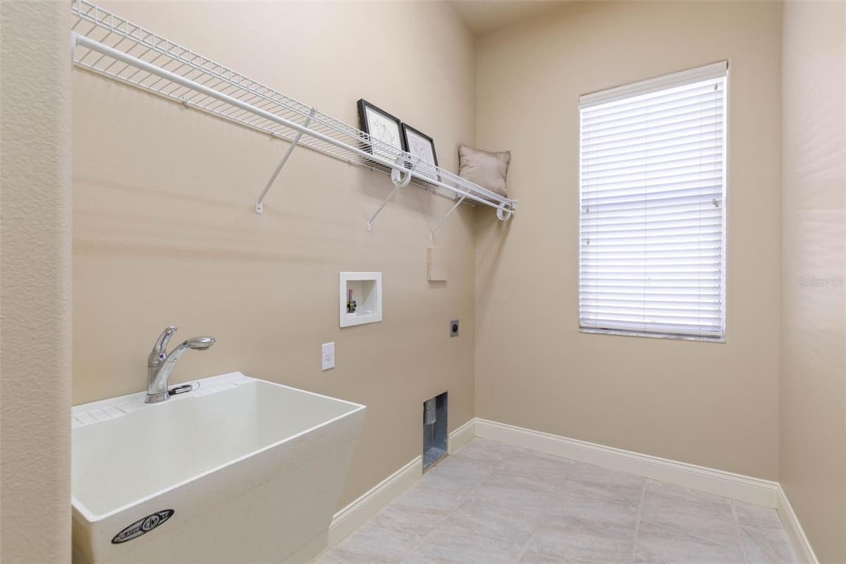 3404 REXFORD CIRCLE — photo 37 of 89