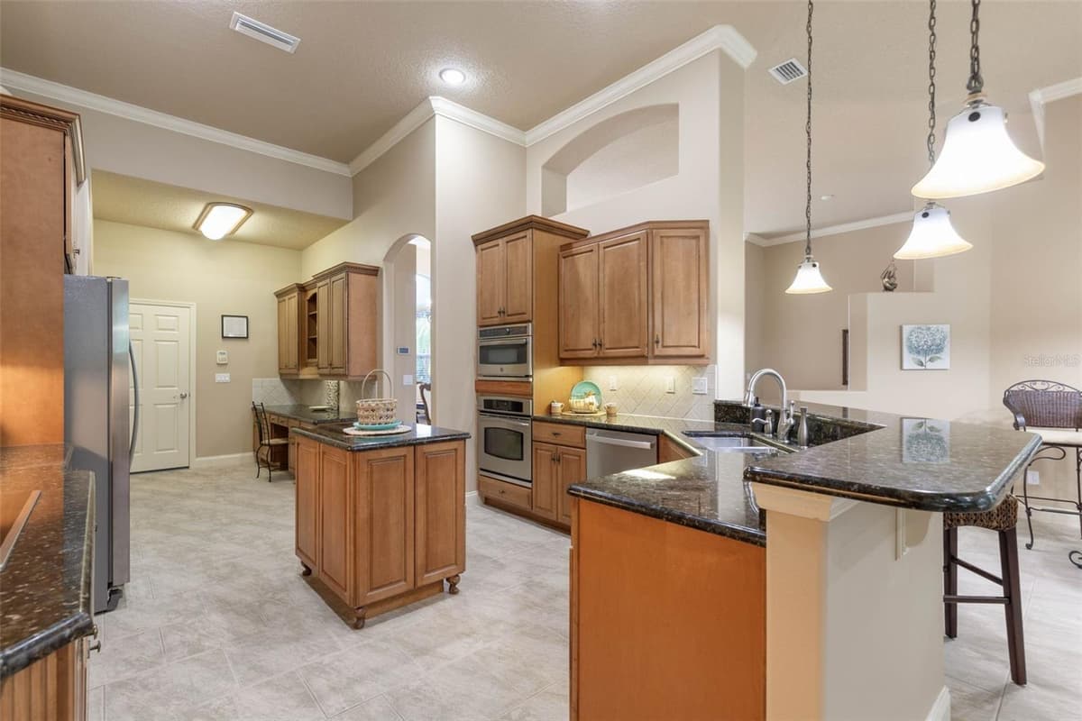 3404 REXFORD CIRCLE — photo 9 of 89