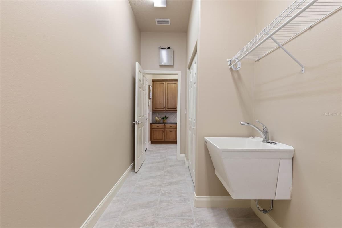 3404 REXFORD CIRCLE — photo 38 of 89