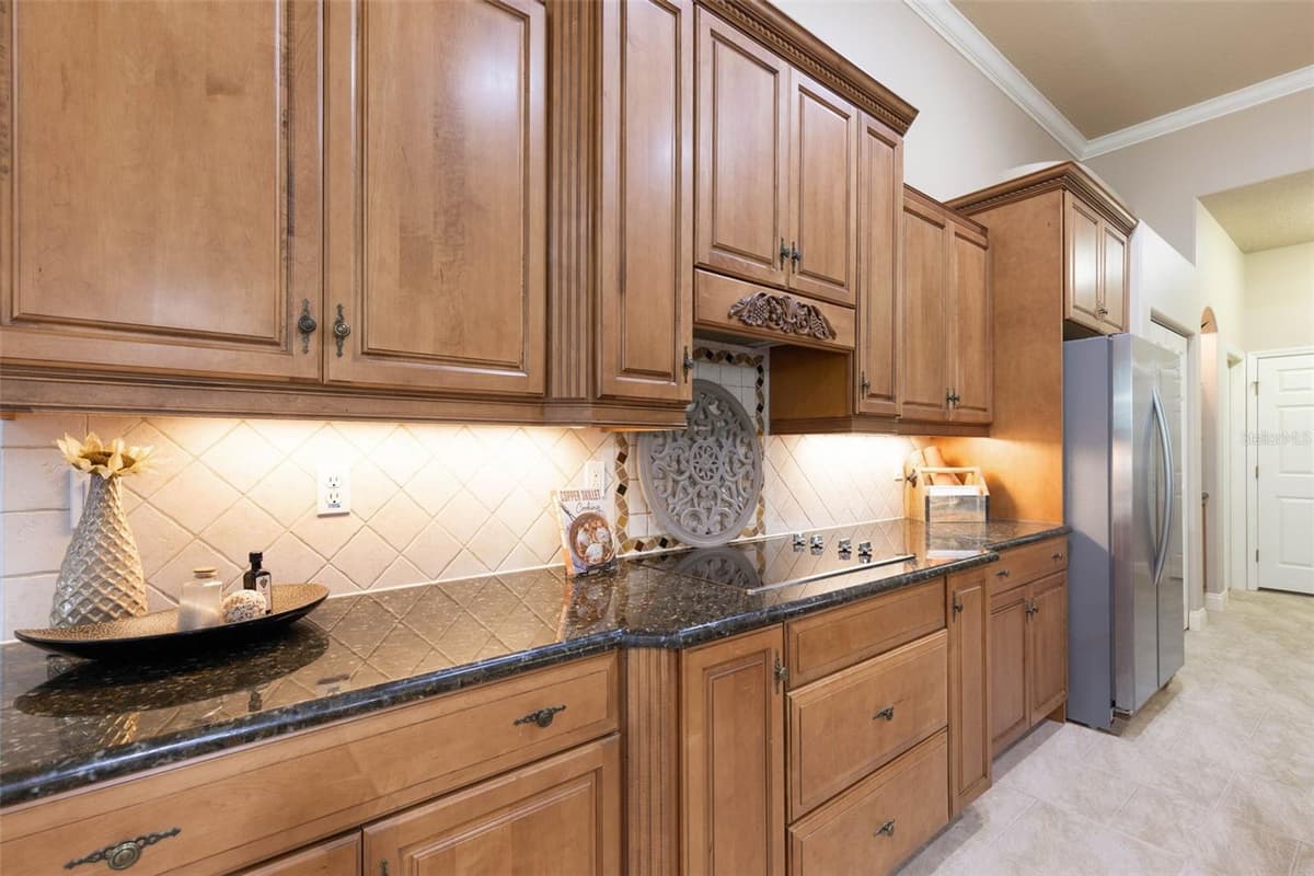 3404 REXFORD CIRCLE — photo 8 of 89