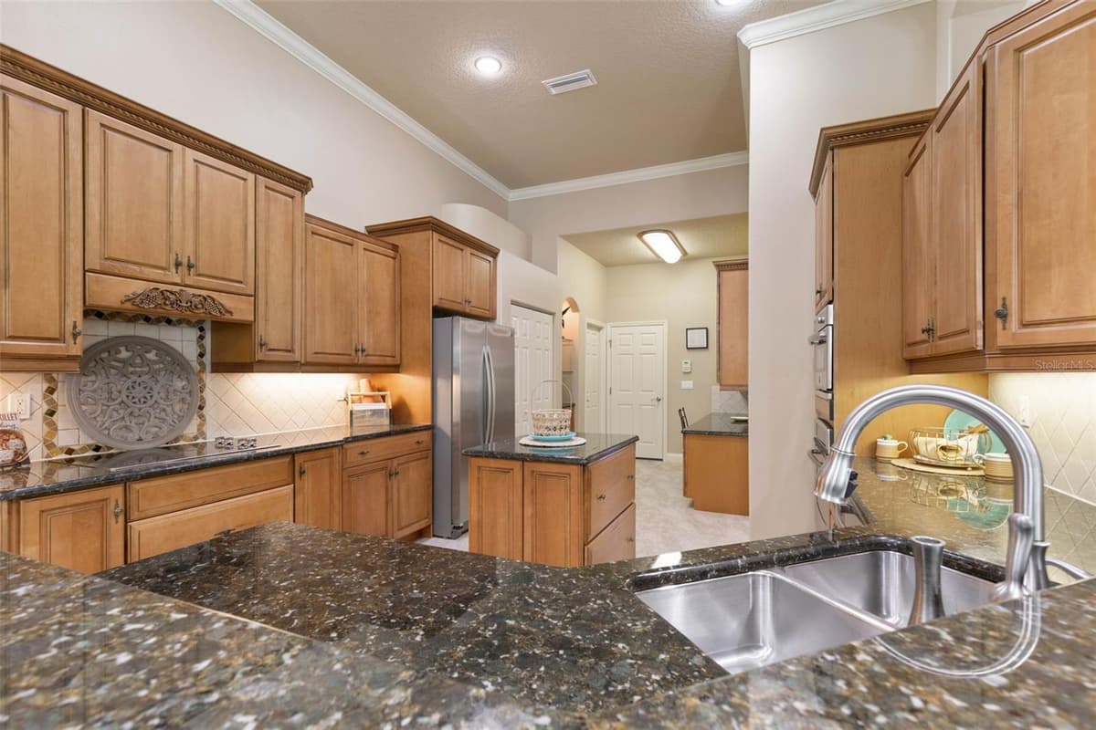 3404 REXFORD CIRCLE — photo 7 of 89