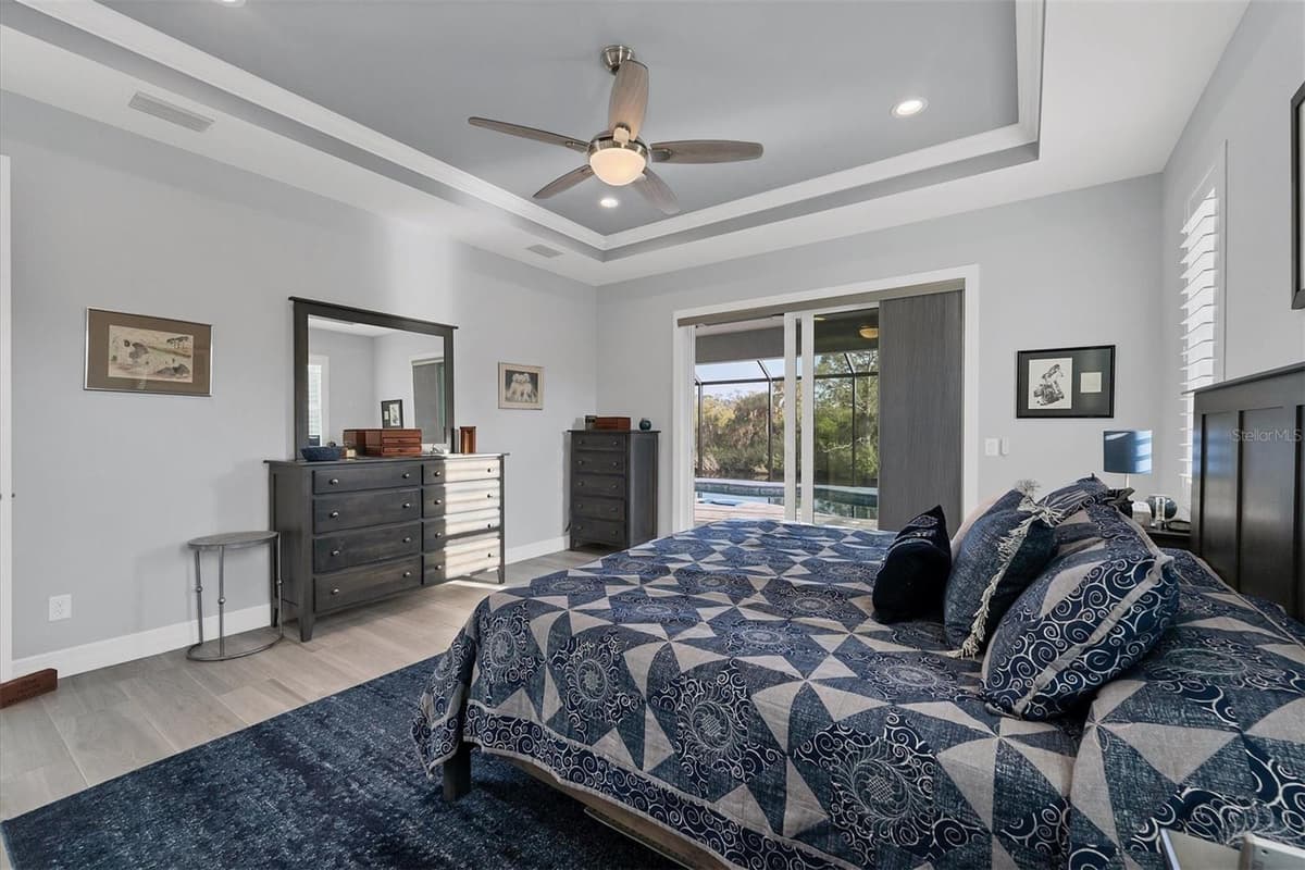 14351 HOWARD AVE — photo 37 of 82